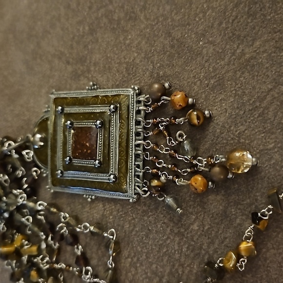 TRESKA Multi-chain Tiger Eye Ethnic Pendant Castlecore Choker Necklace - Picture 3 of 7